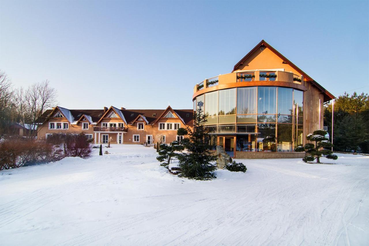 Hotel Pory Roku Czysteblota Exterior foto